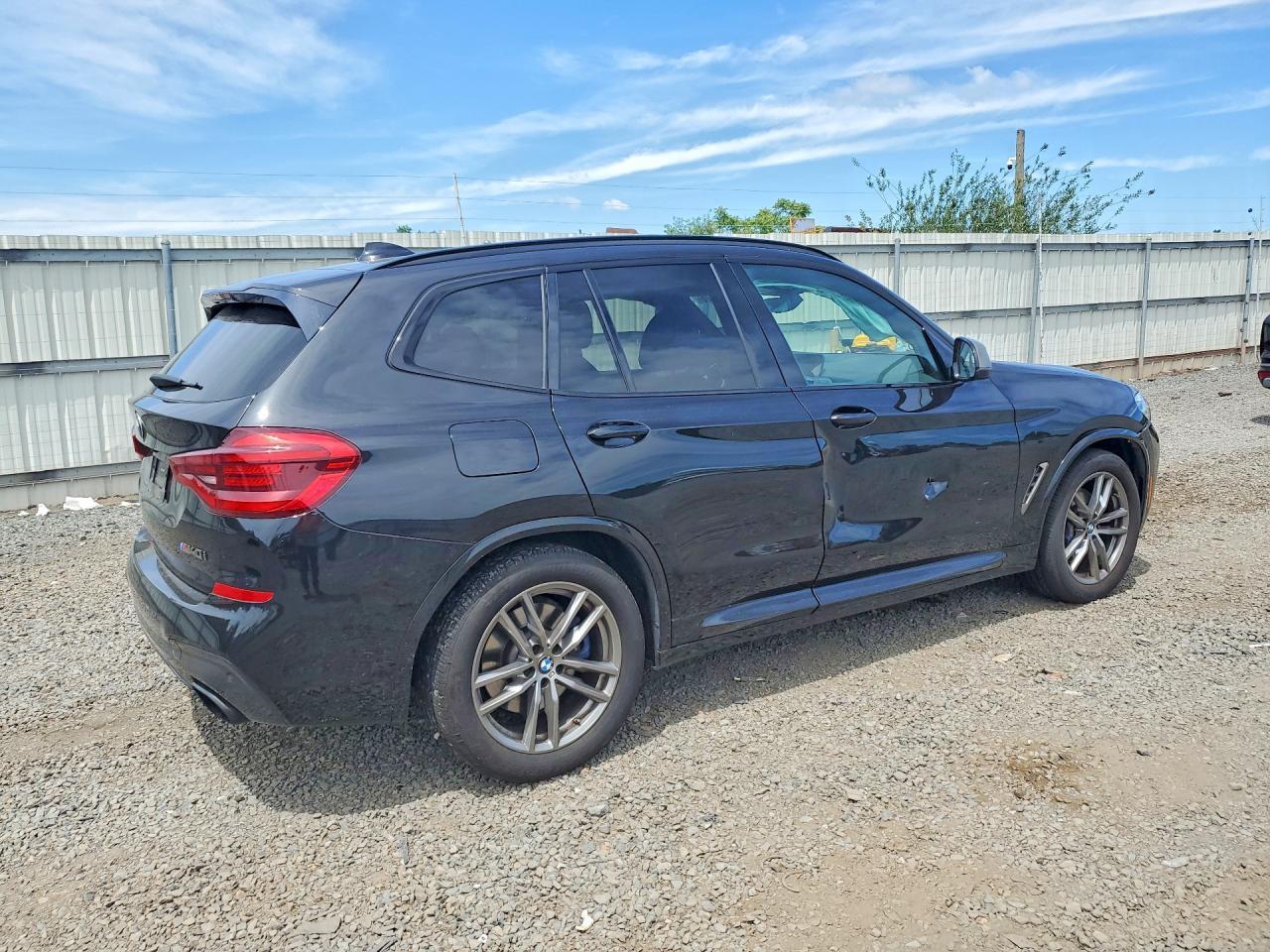 2020 BMW X3 xDrivem40I - Фото 3