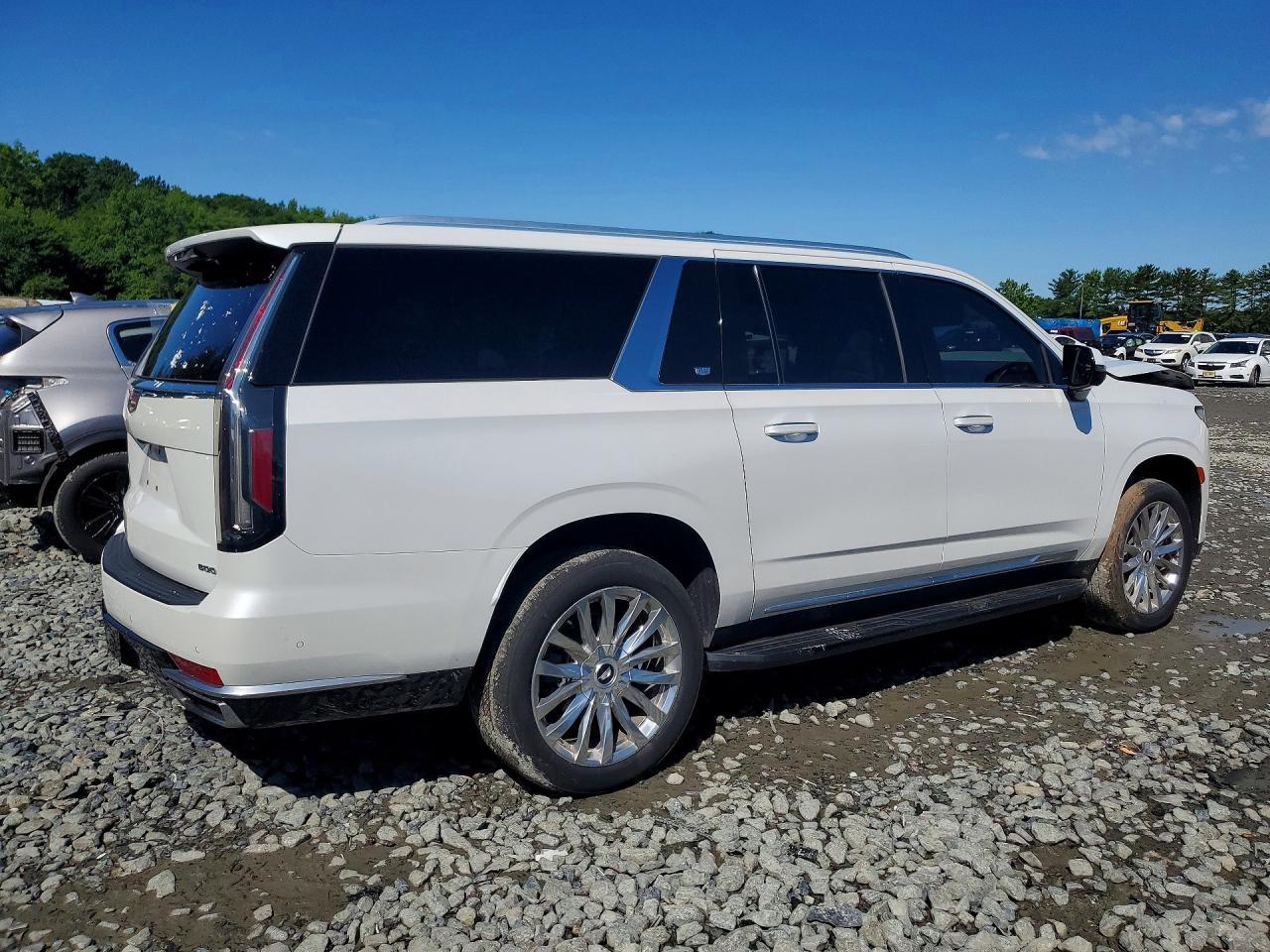2022 Cadillac Escalade Esv Premium Luxury - Image 3