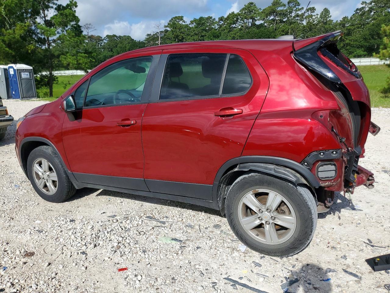 2022 Chevrolet Trax Ls - Фото 2