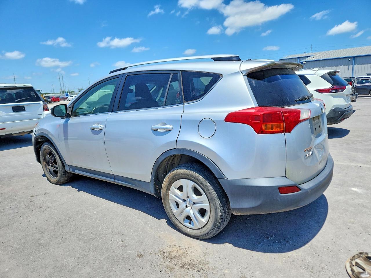 2014 Toyota Rav4 Le - Фото 2