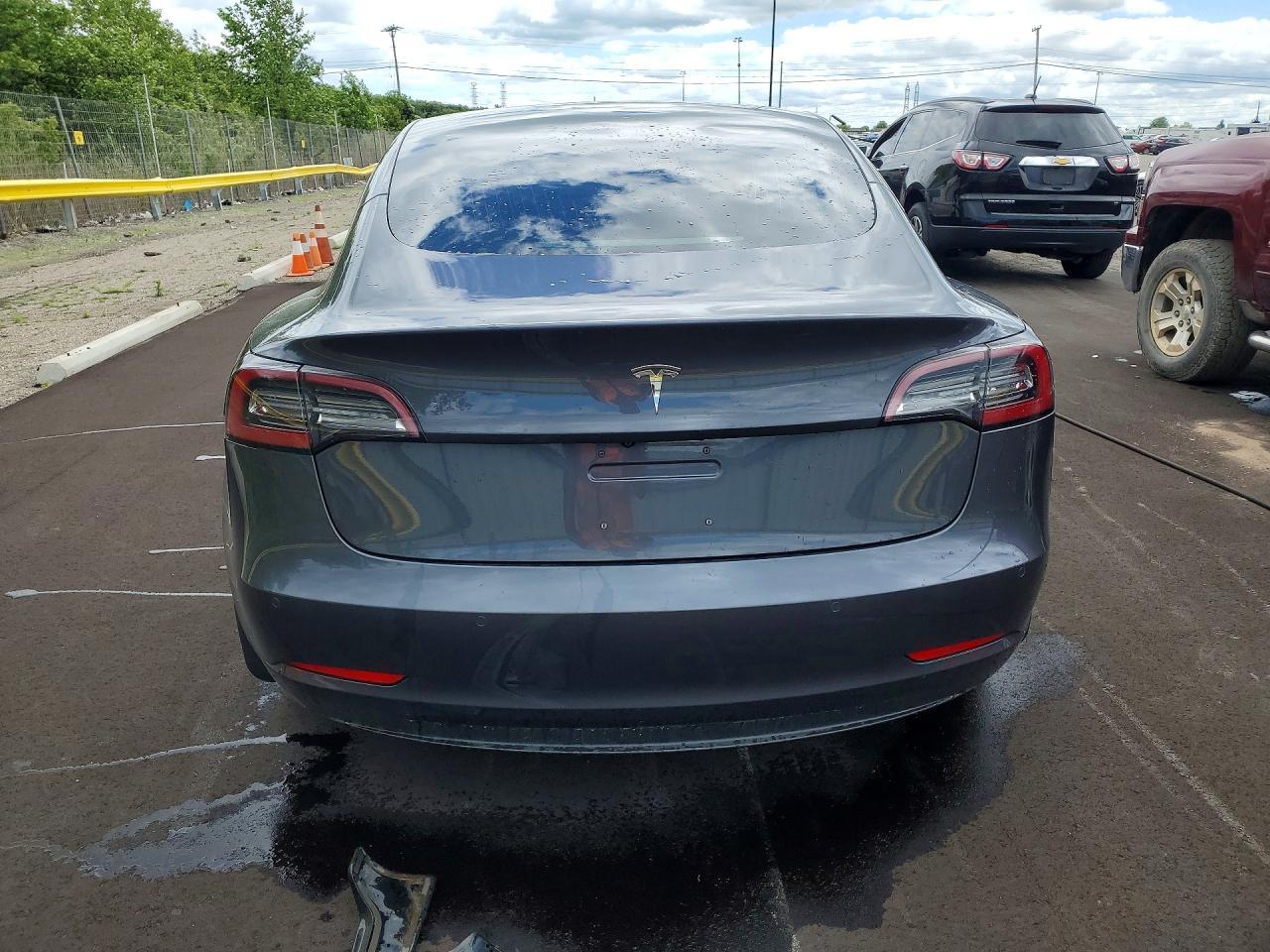 2018 Tesla Model 3 - Image 6