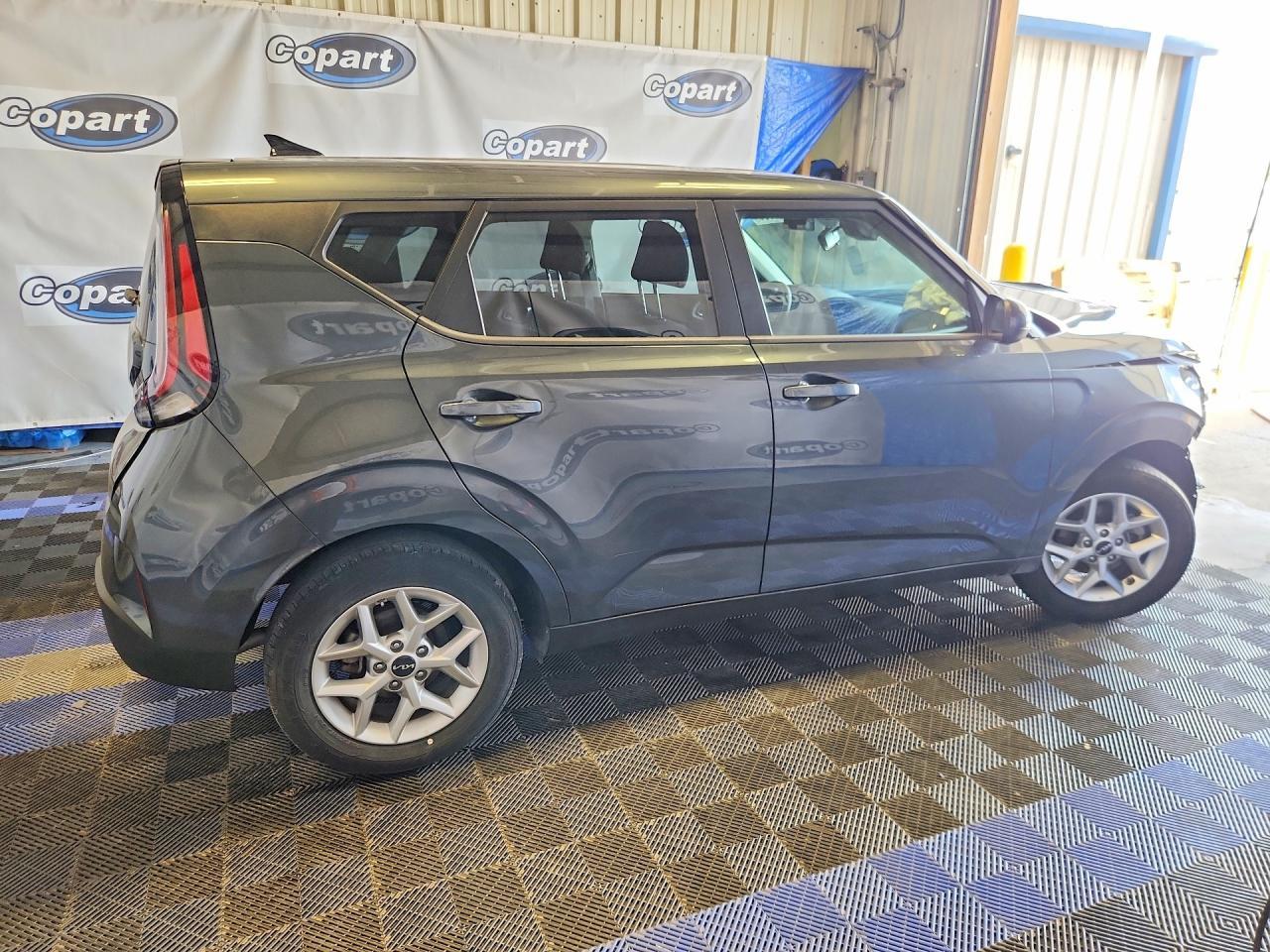 2025 Kia Soul Lx - Фото 3