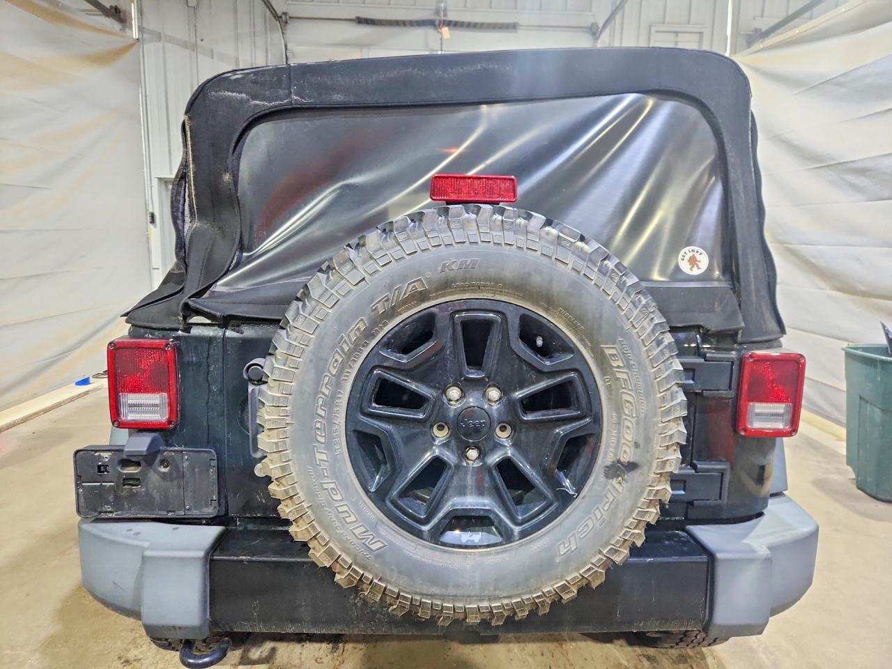 2014 Jeep Wrangler Unlimited Sport - Image 6