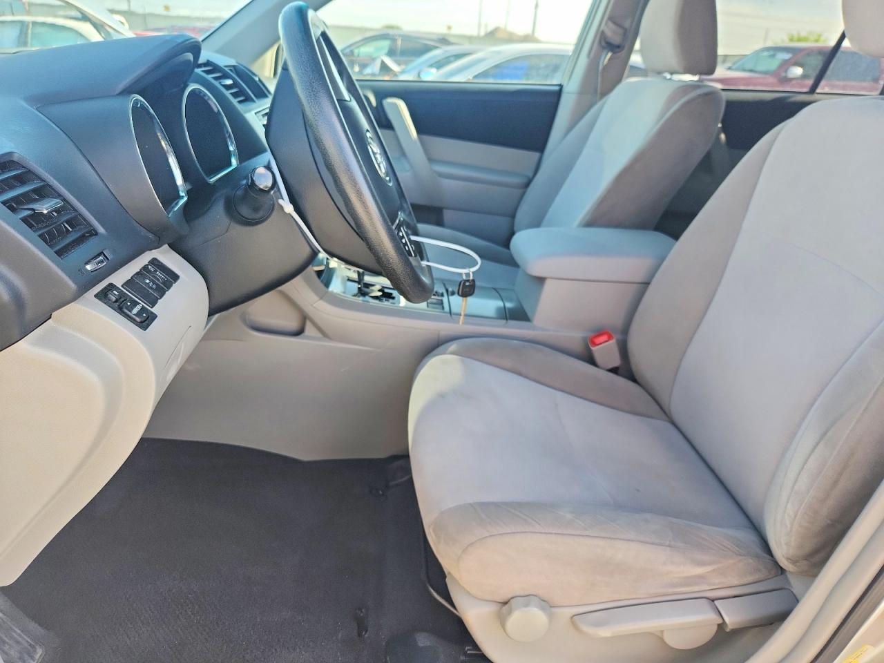 2013 Toyota Highlander Base - Фото 7