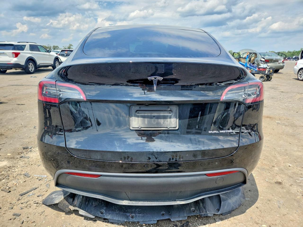 2023 Tesla Model Y - Image 6