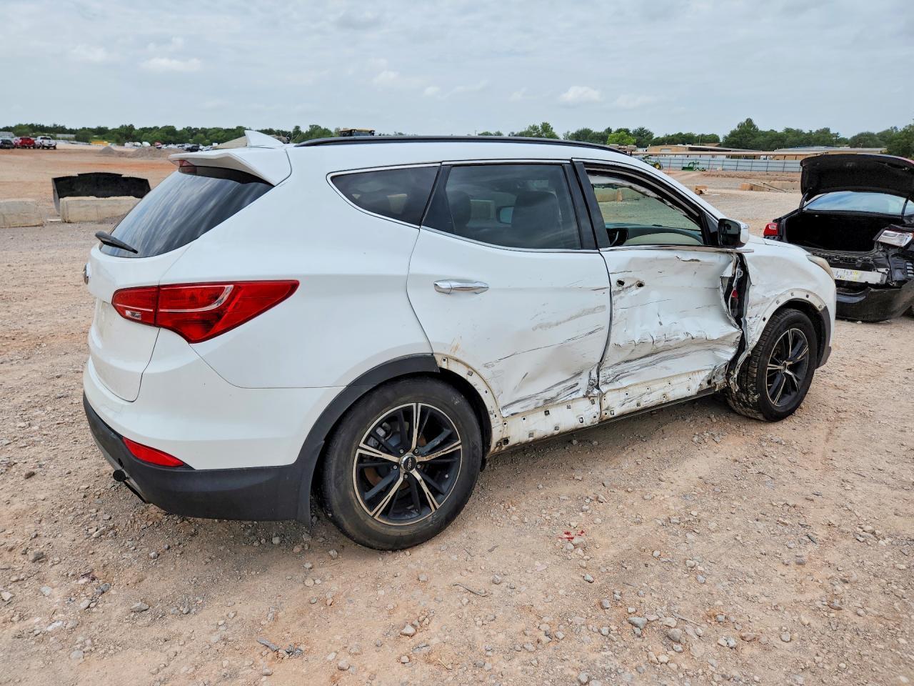 2014 Hyundai Santa Fe Sport - Image 3