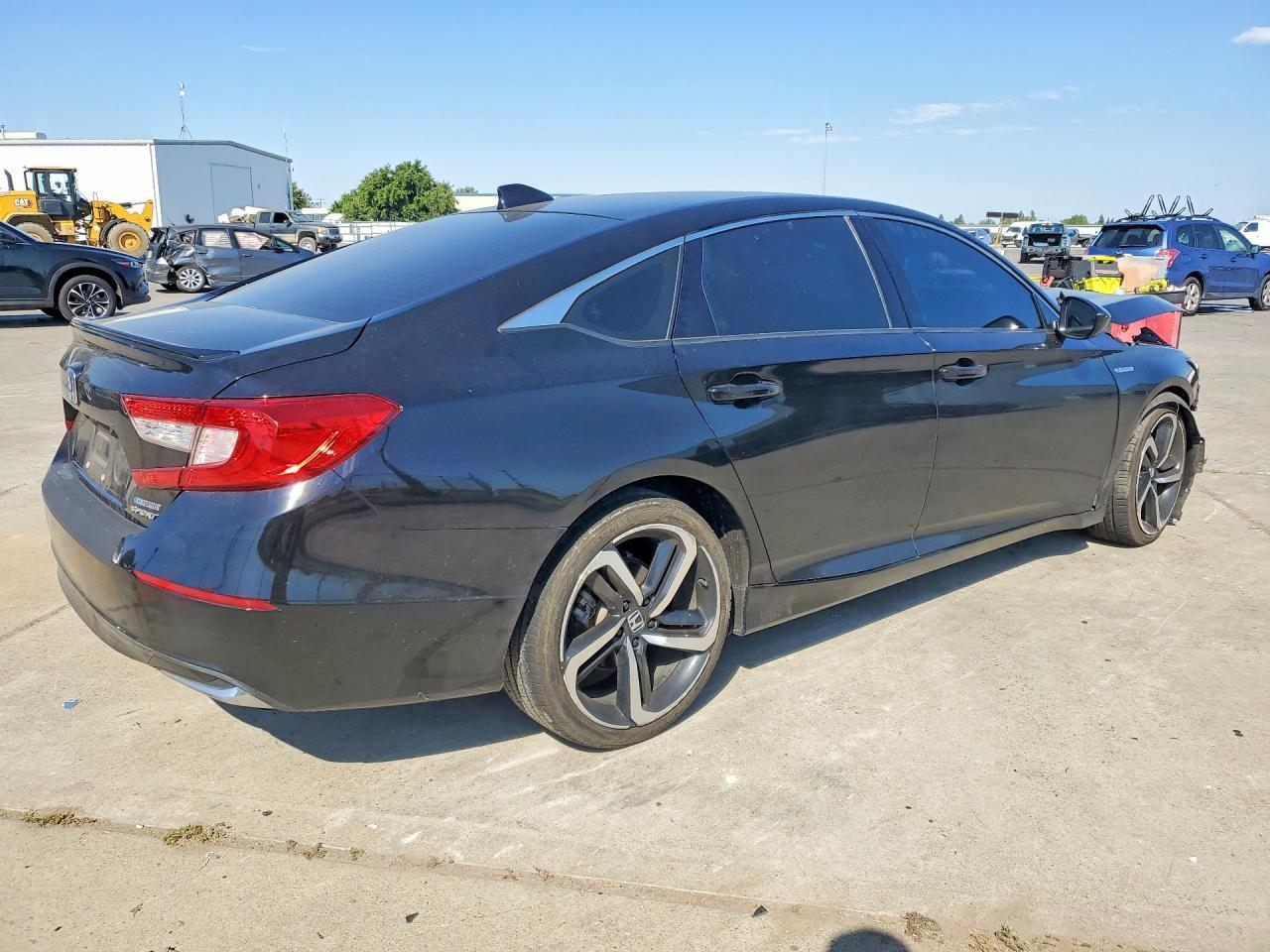 2022 Honda Accord Hybrid Sport - Фото 3