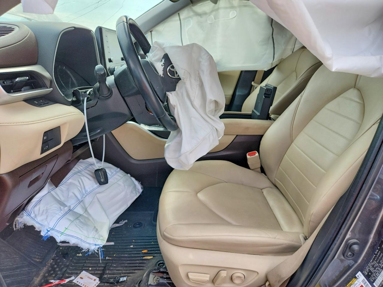 2020 Toyota Highlander Xle - Image 7