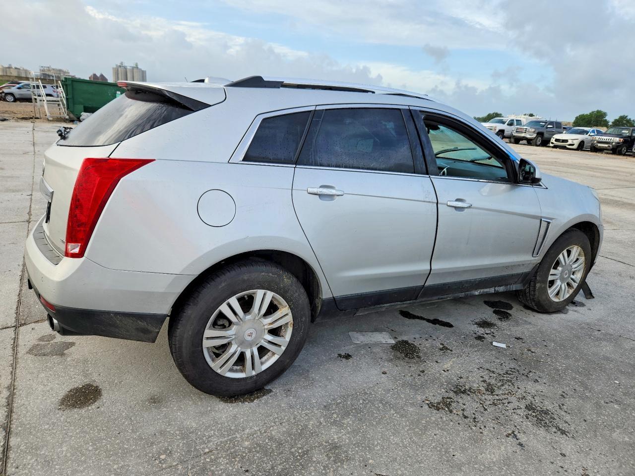 2016 Cadillac Srx Luxury Collection - Image 3