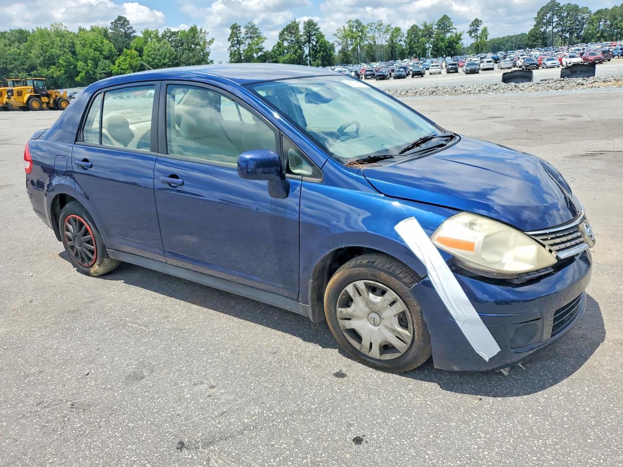 2009 Nissan Versa 1.8 S - Image 4