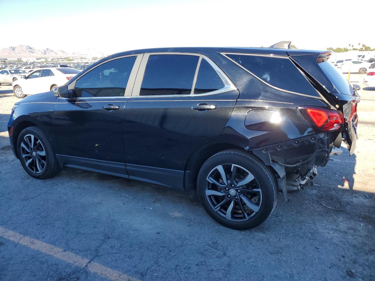 2022 Chevrolet Equinox Lt - Фото 2