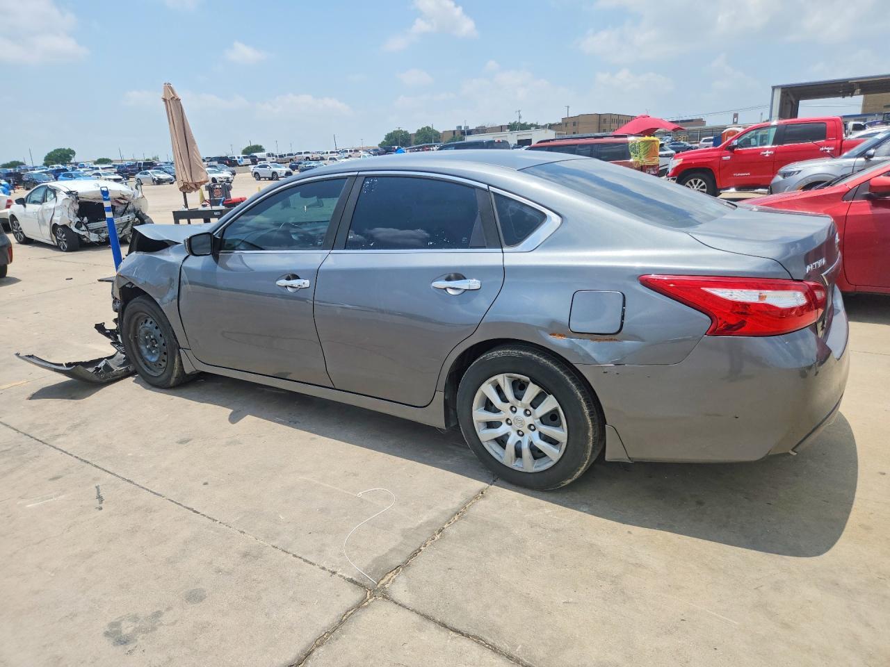 2017 Nissan Altima 2.5 - Image 2