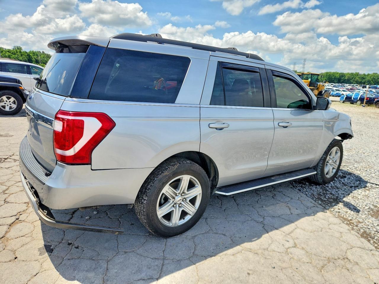 2021 Ford Expedition Xlt - Фото 3