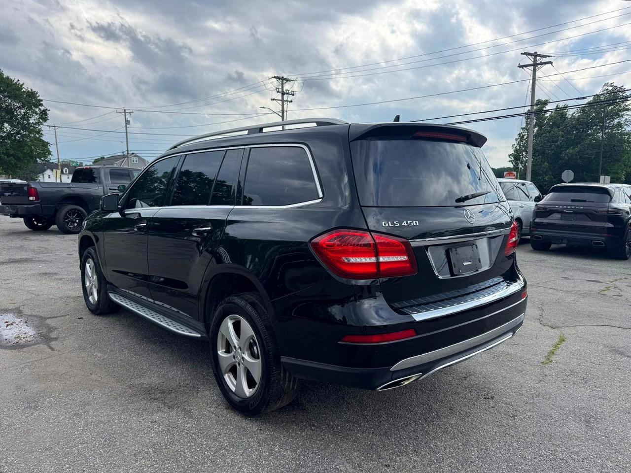 2017 Mercedes-Benz Gls 450 4Matic - Image 3