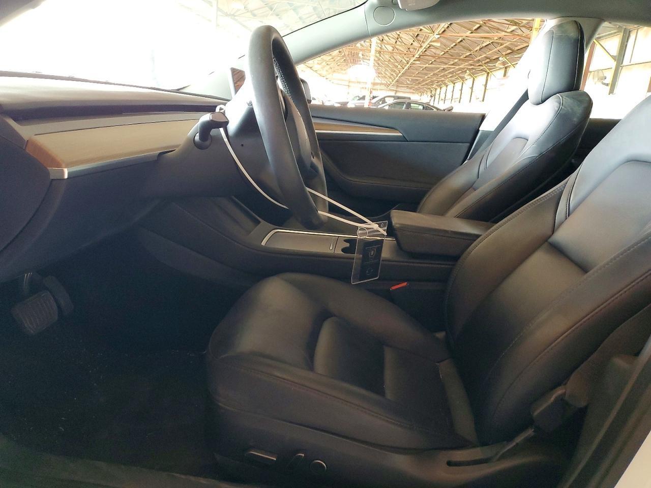 2023 Tesla Model 3 - Фото 7