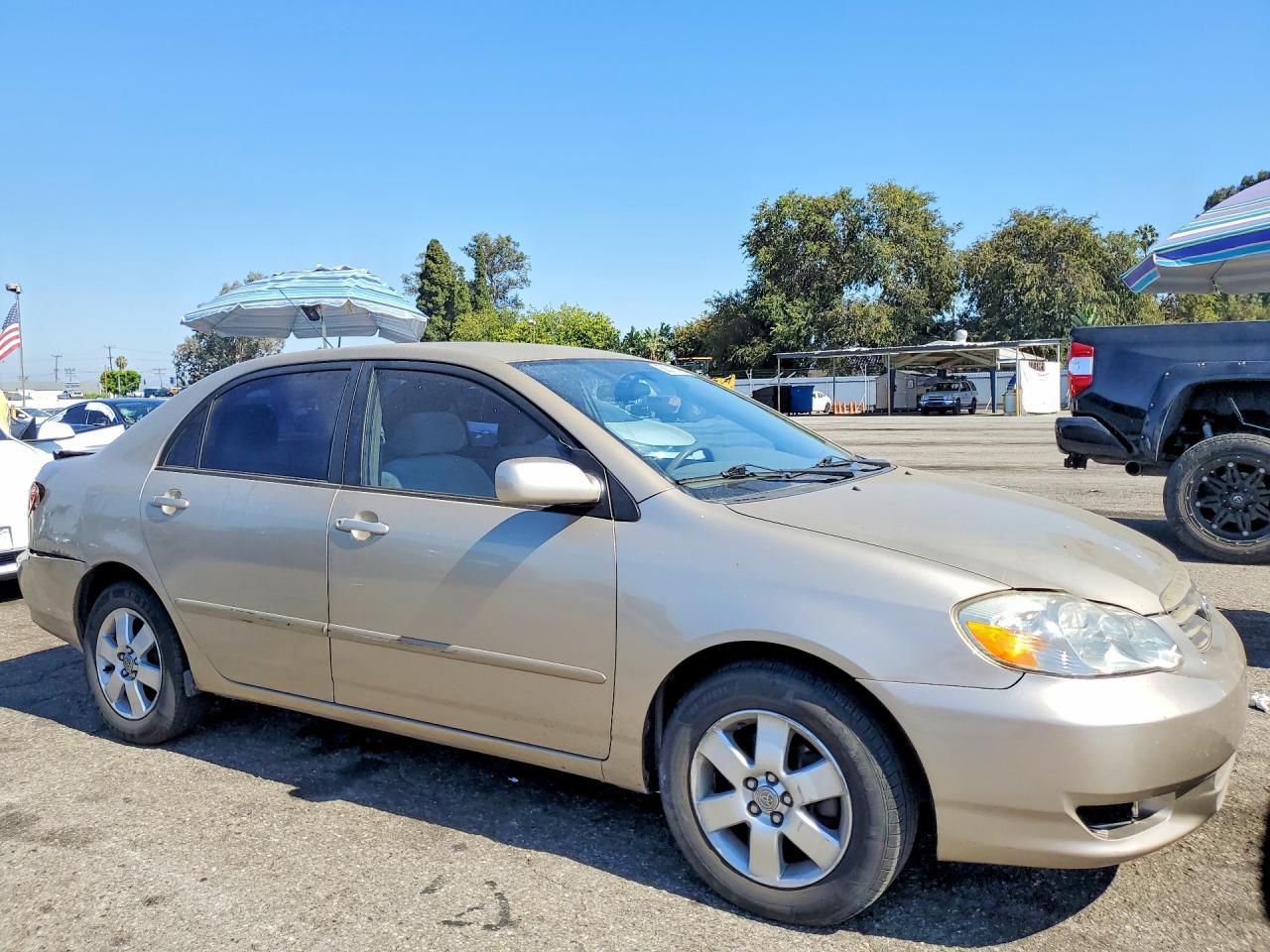 2004 Toyota Corolla Le - Image 4