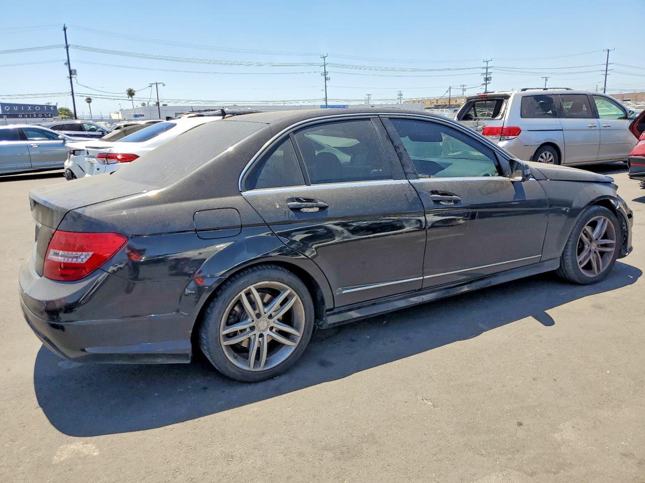 2014 Mercedes-Benz C 250 - Image 3