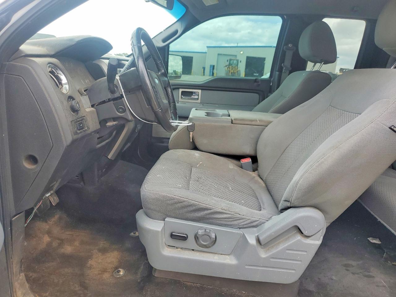 2011 Ford F150 Super Cab - Фото 7