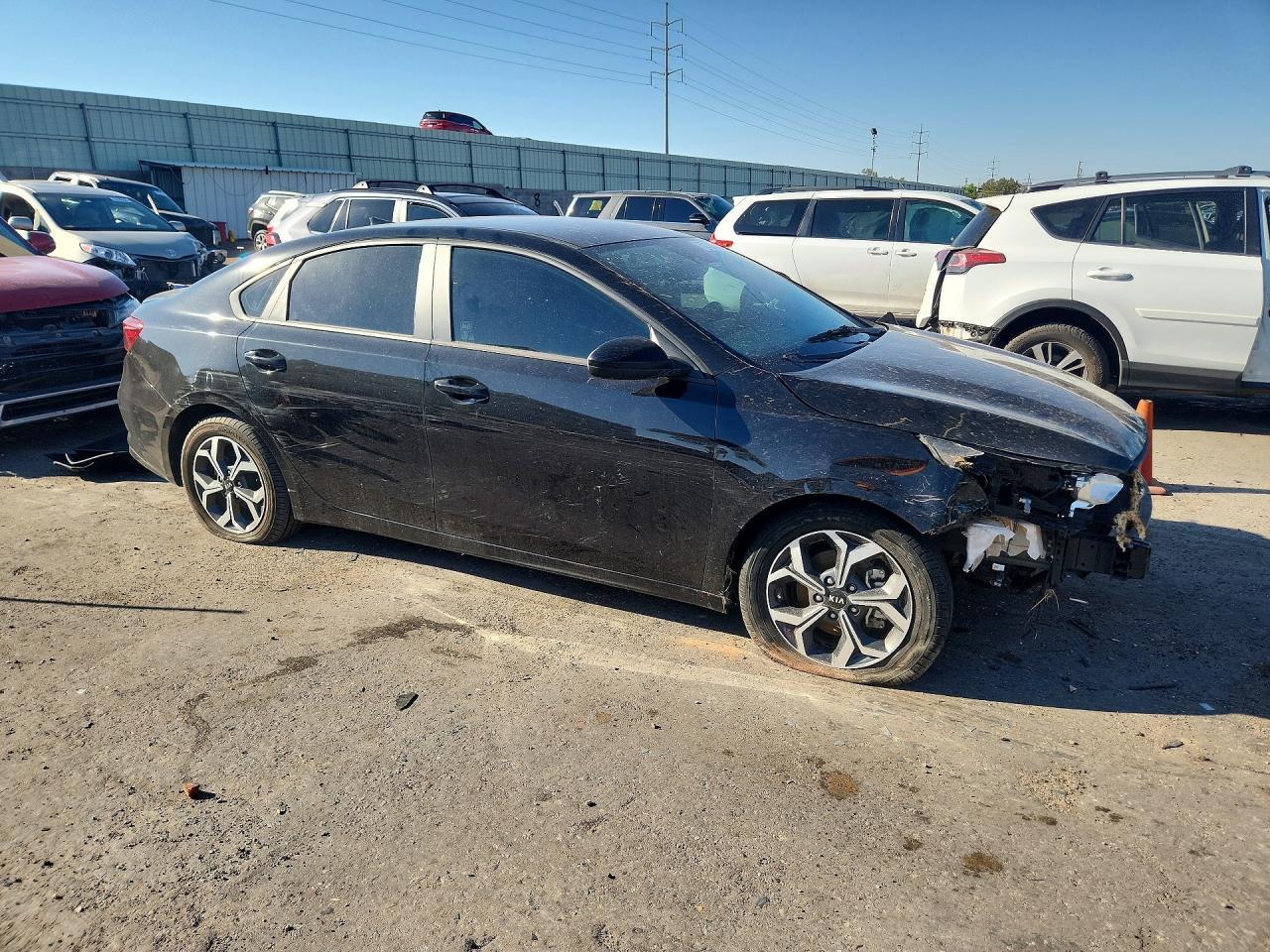 2021 Kia Forte Lxs - Фото 4