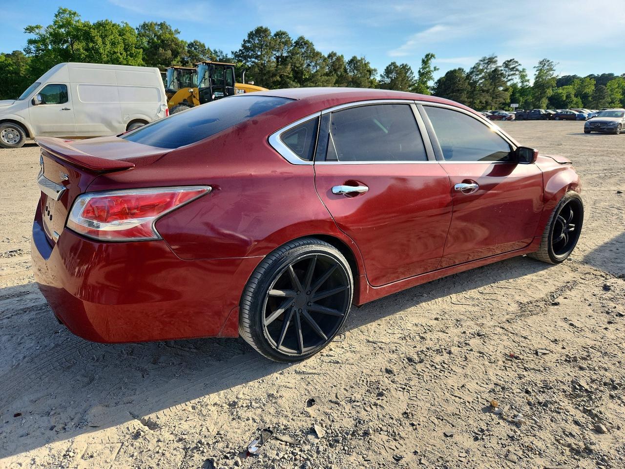 2014 Nissan Altima 2.5 S - Фото 3
