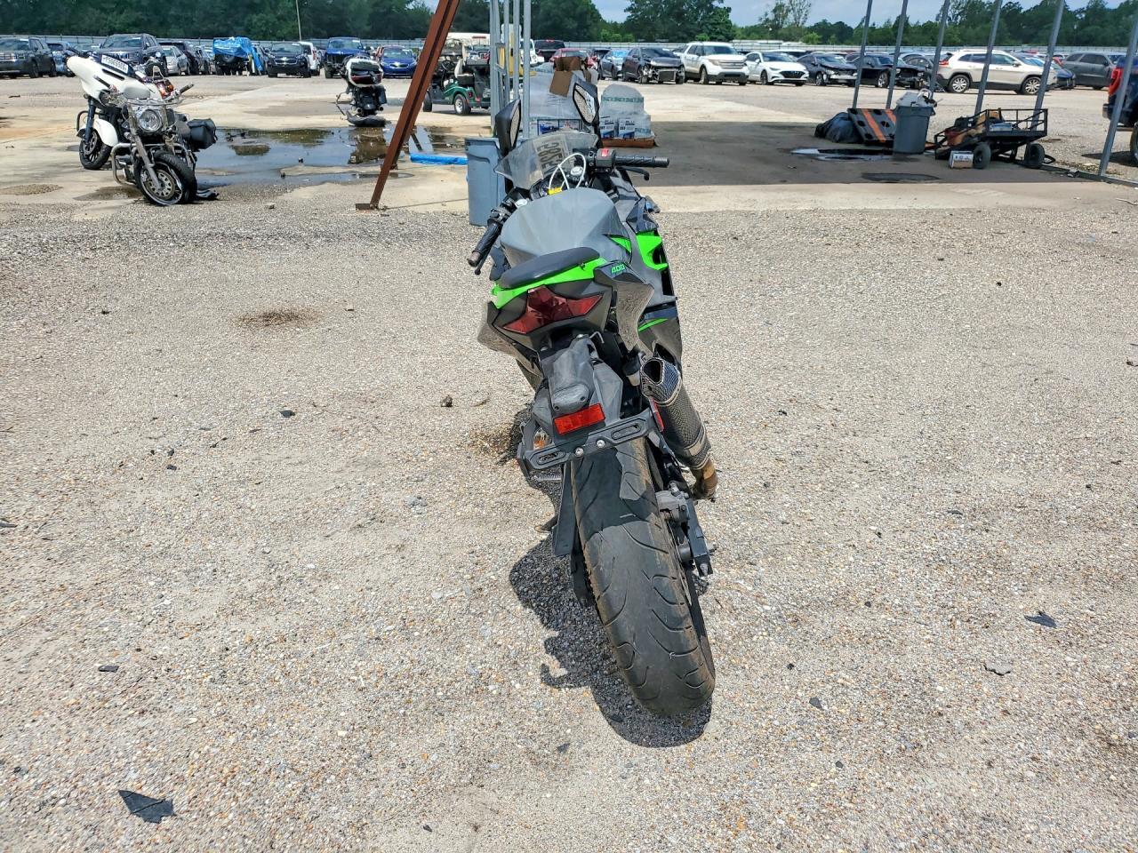 2019 Kawasaki Ex400 - Image 4