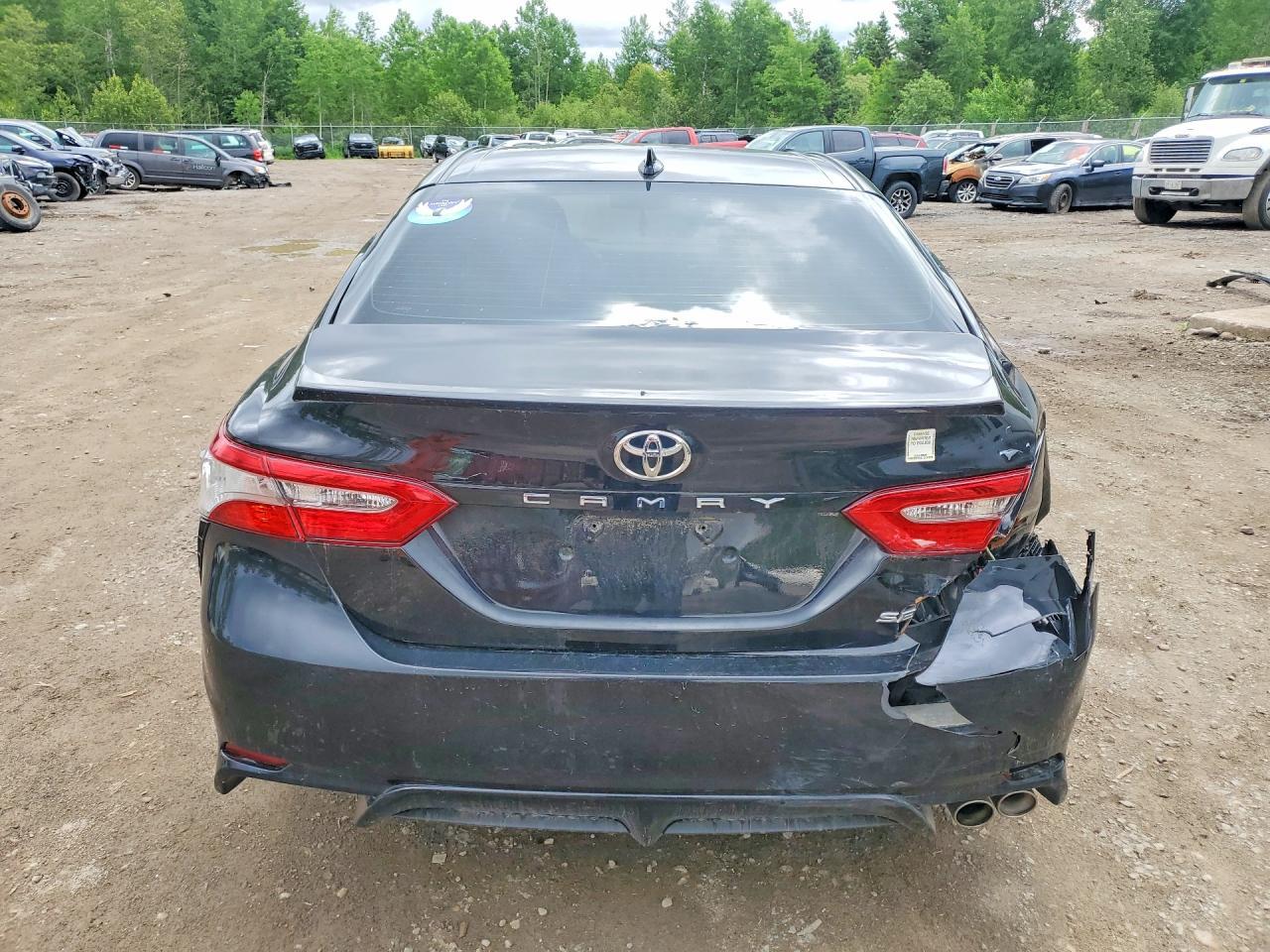 2019 Toyota Camry - Фото 6