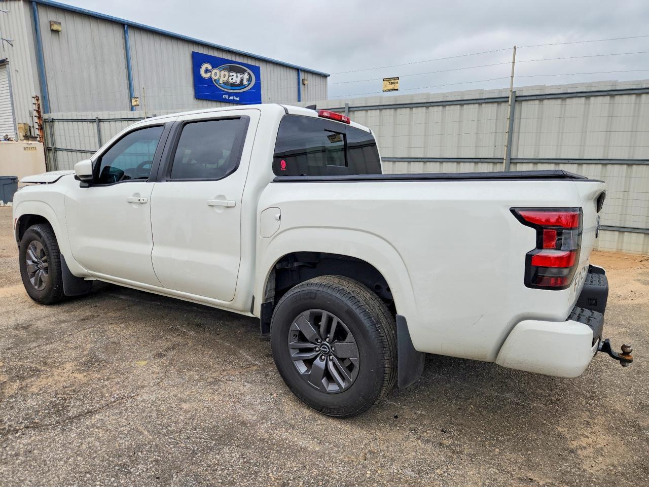 2025 Nissan Frontier Sv - Image 2