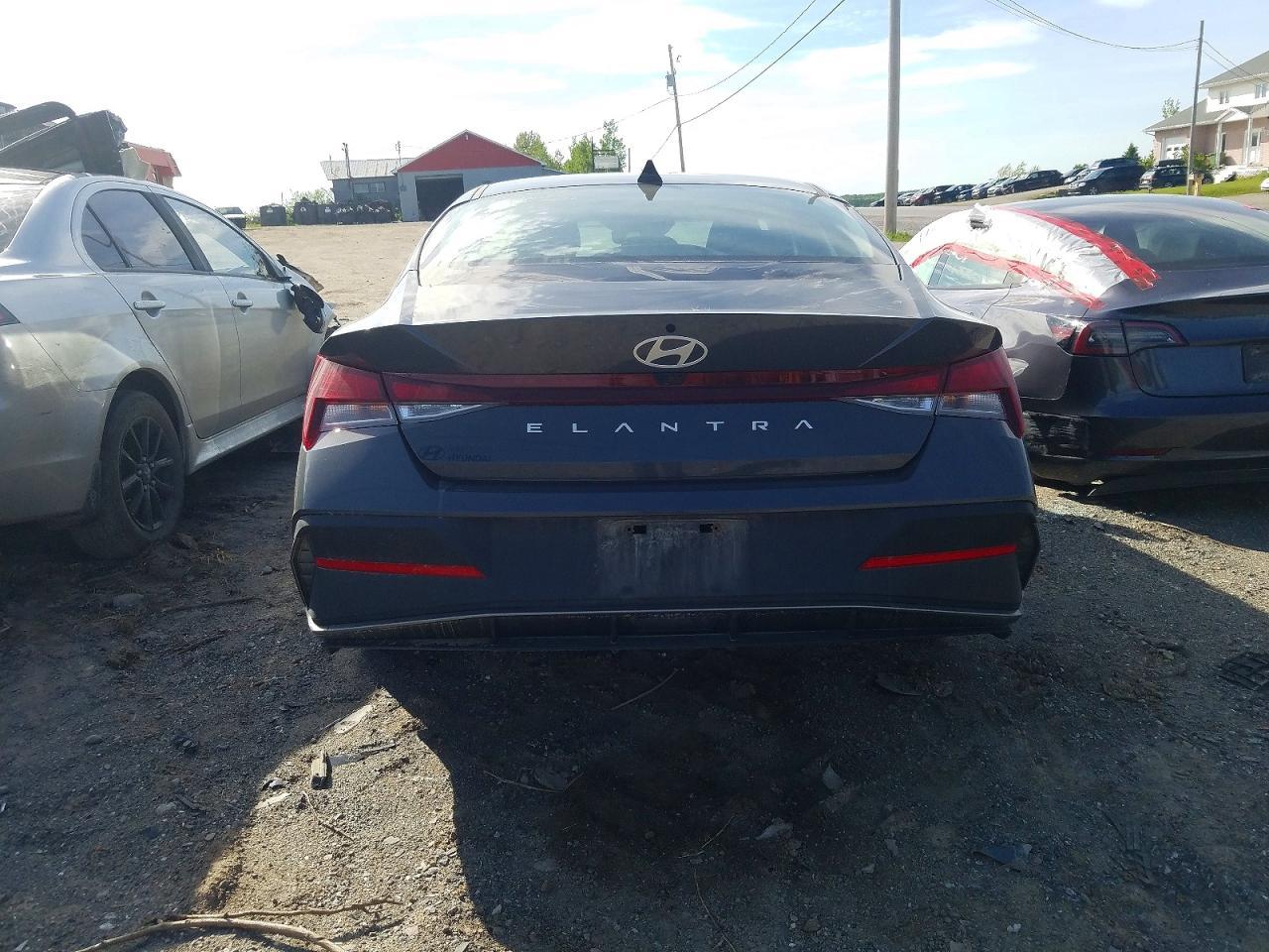 2025 Hyundai Elantra Sel Sport - Фото 6
