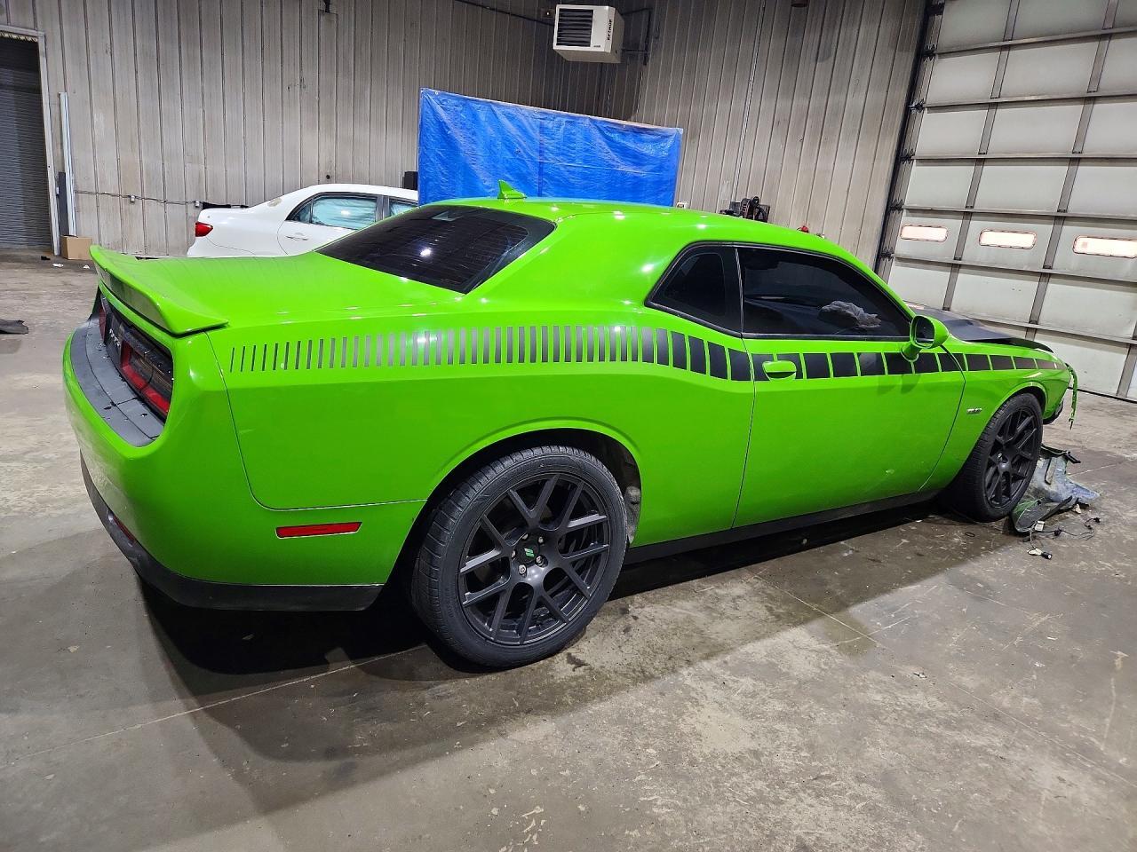 2017 Dodge Challenger R - Фото 3
