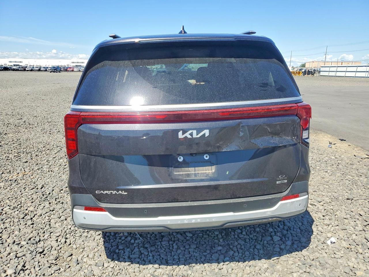 2025 Kia Carnival Ex - Image 6