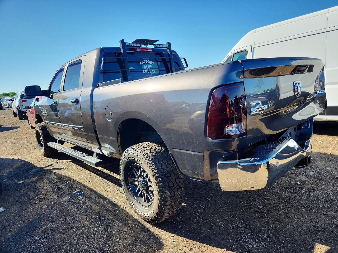 2017 Ram 2500 Slt - Фото 2