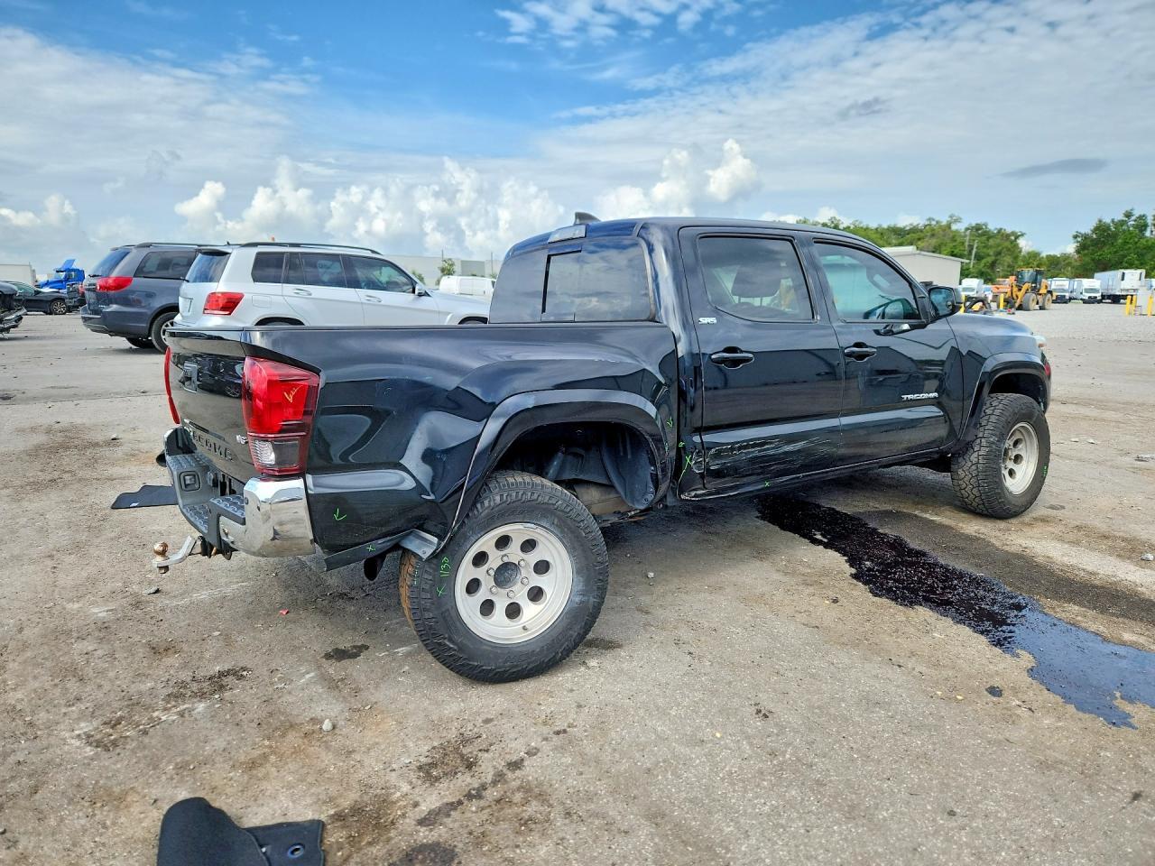 2021 Toyota Tacoma Sr5 V6 - Image 3