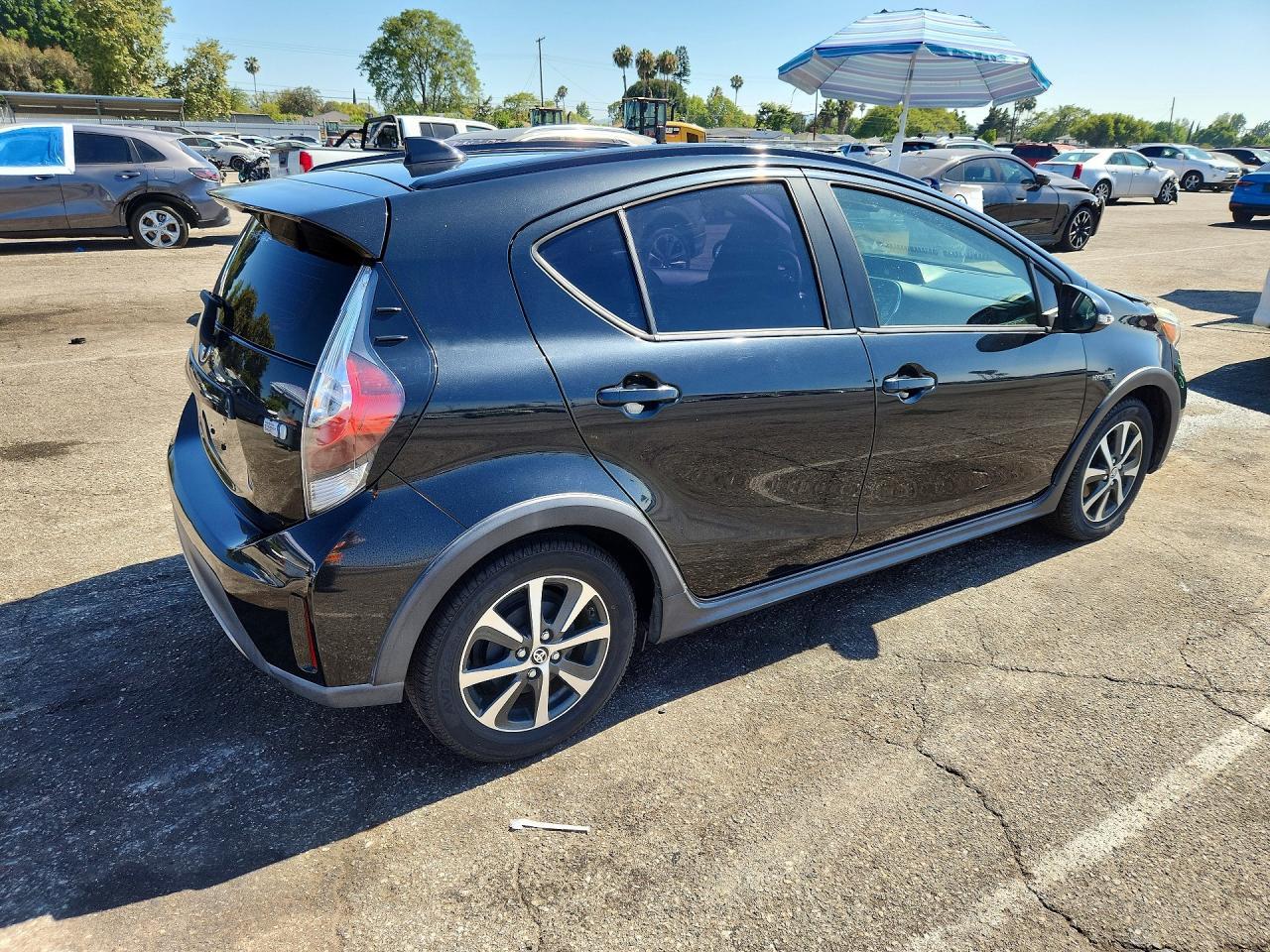 2018 Toyota Prius C Two - Фото 3