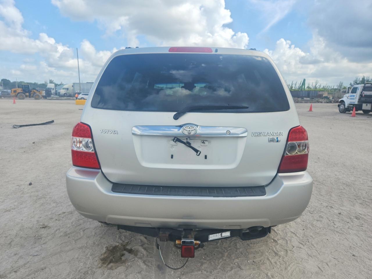 2007 Toyota Highlander Hybrid - Image 6