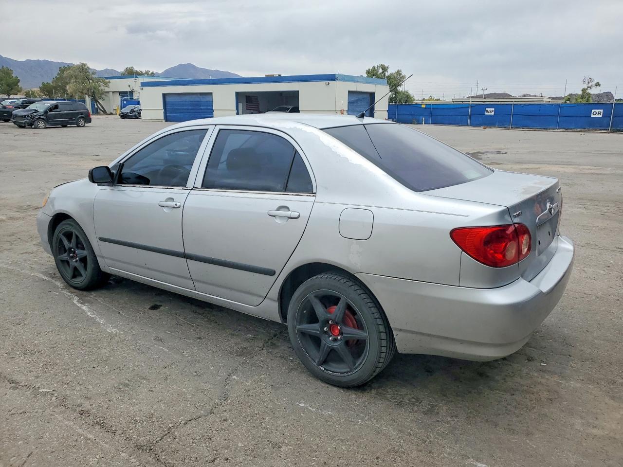 2005 Toyota Corolla Ce - Image 2