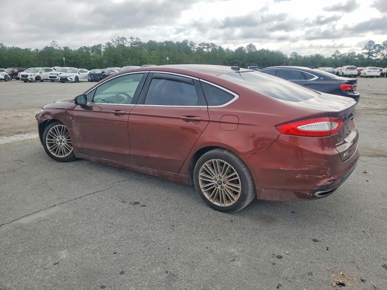 2016 Ford Fusion Se - Фото 2