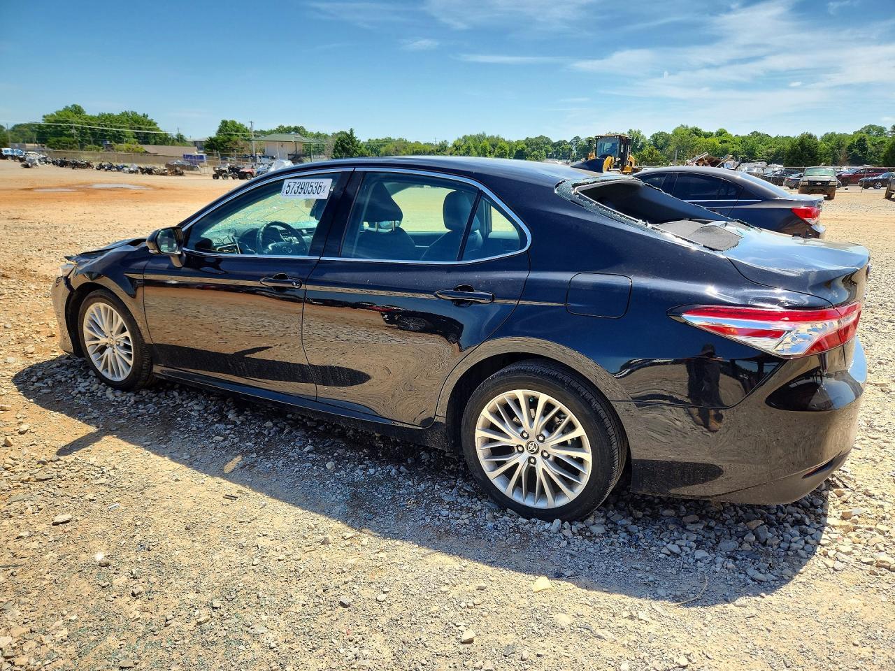 2020 Toyota Camry Xle - Фото 2