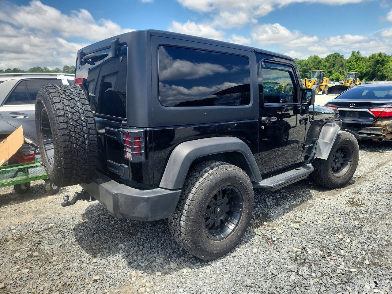 2012 Jeep Wrangler Rubicon - Image 3