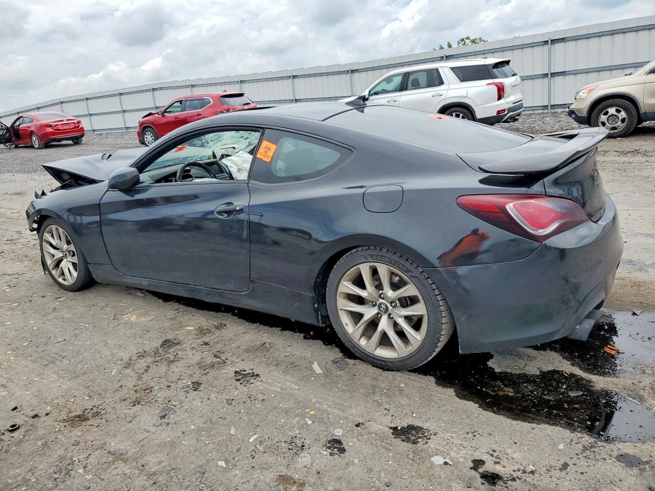 2013 Hyundai Genesis Coupe 2.0T - Image 2