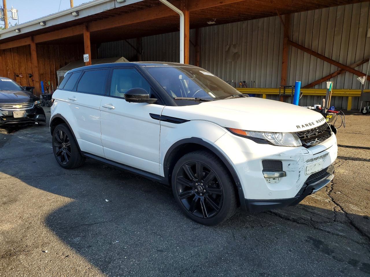 2014 Land Rover Range Rover Evoque Dynamic Premium - Image 4