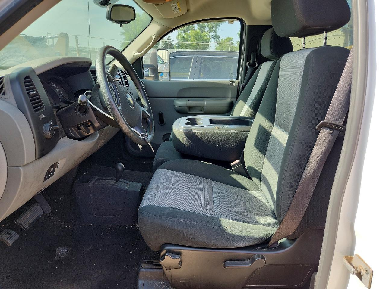 2009 Chevrolet Silverado K1500 - Image 7