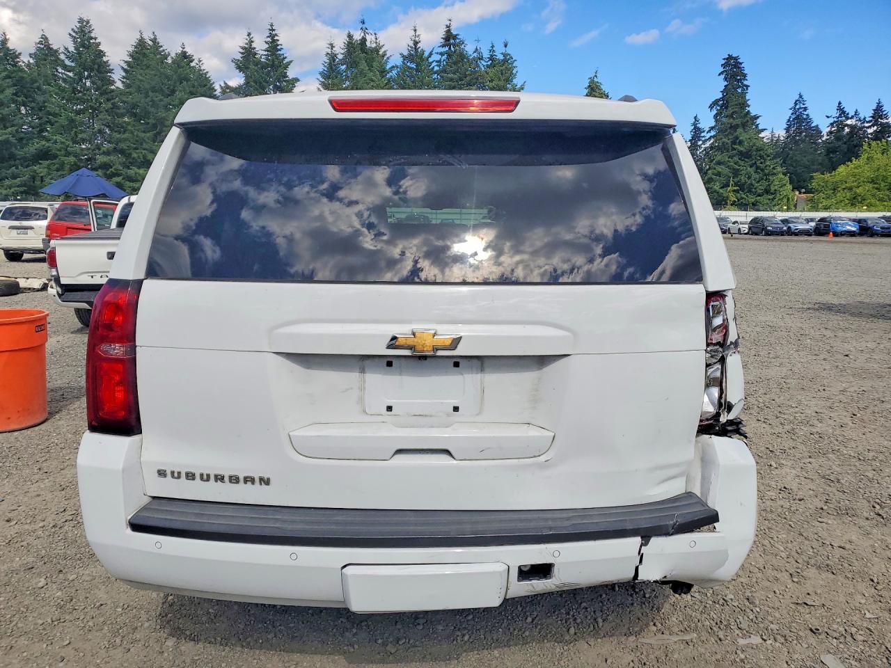 2017 Chevrolet Suburban K1500 Lt - Фото 6