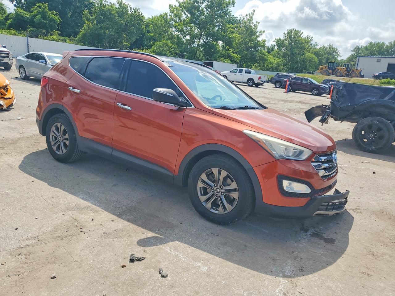 2014 Hyundai Santa Fe Sport 2.4L - Image 4