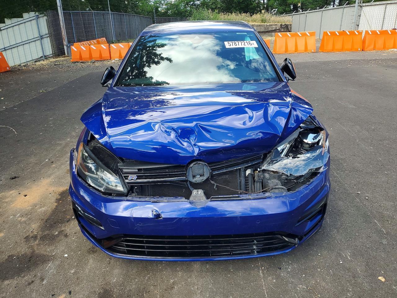 2018 Volkswagen Golf R - Image 5