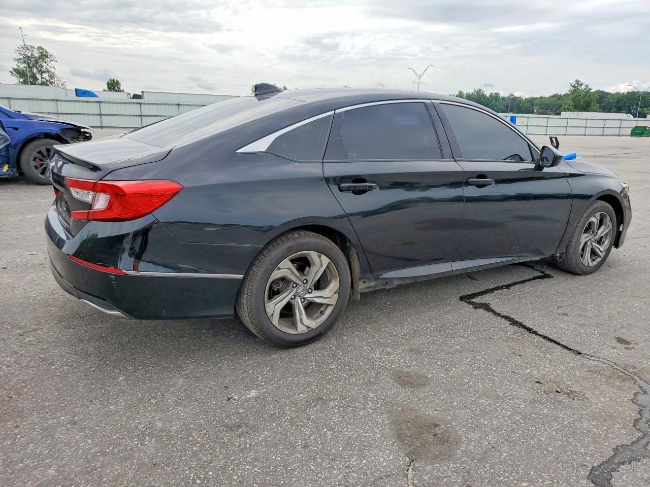 2018 Honda Accord Ex - Фото 3