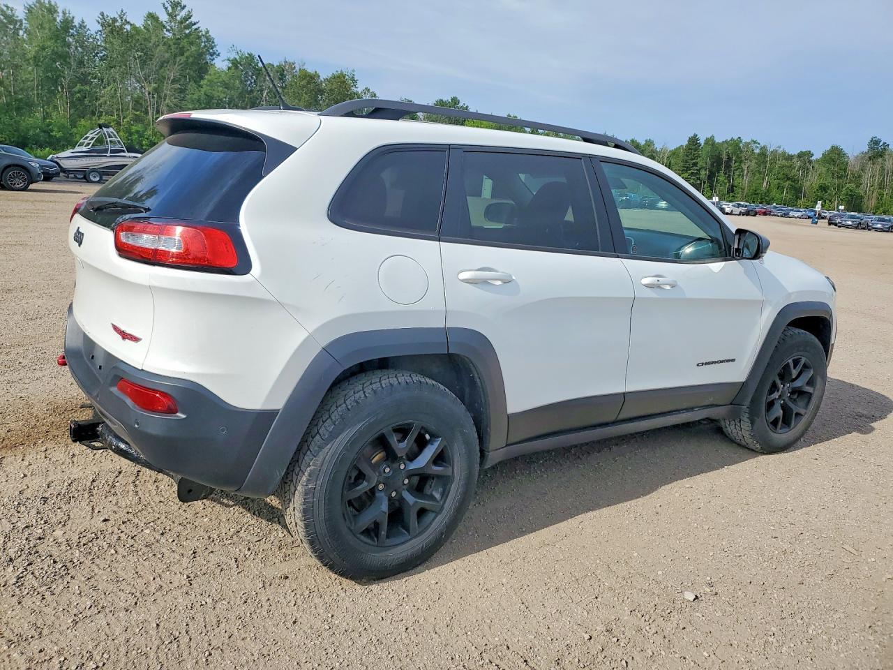 2015 Jeep Cherokee - Фото 3