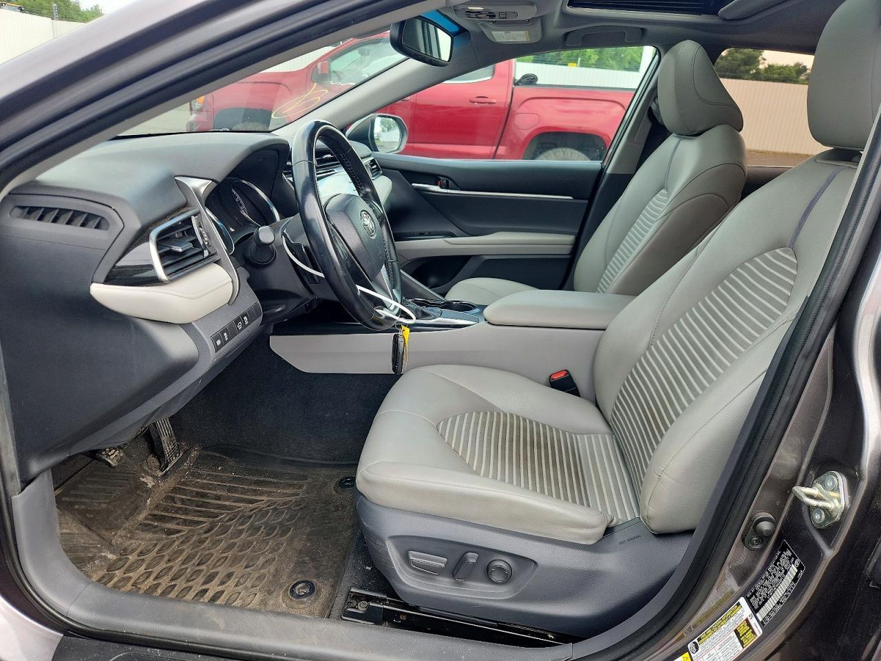 2019 Toyota Camry Se - Image 7