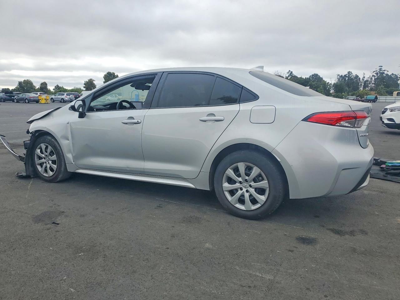 2022 Toyota Corolla Le - Фото 2