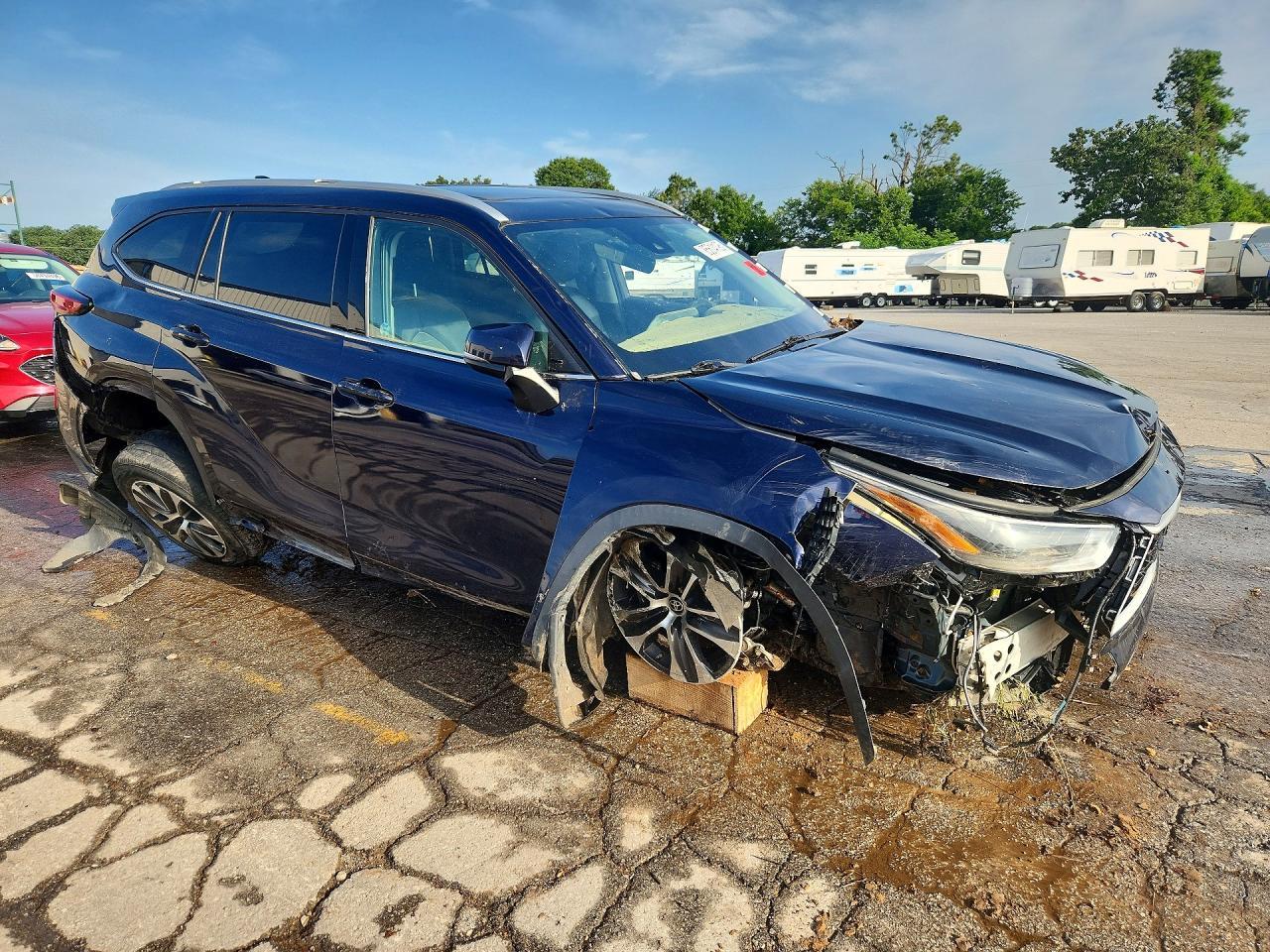 2022 Toyota Highlander Xle - Фото 4