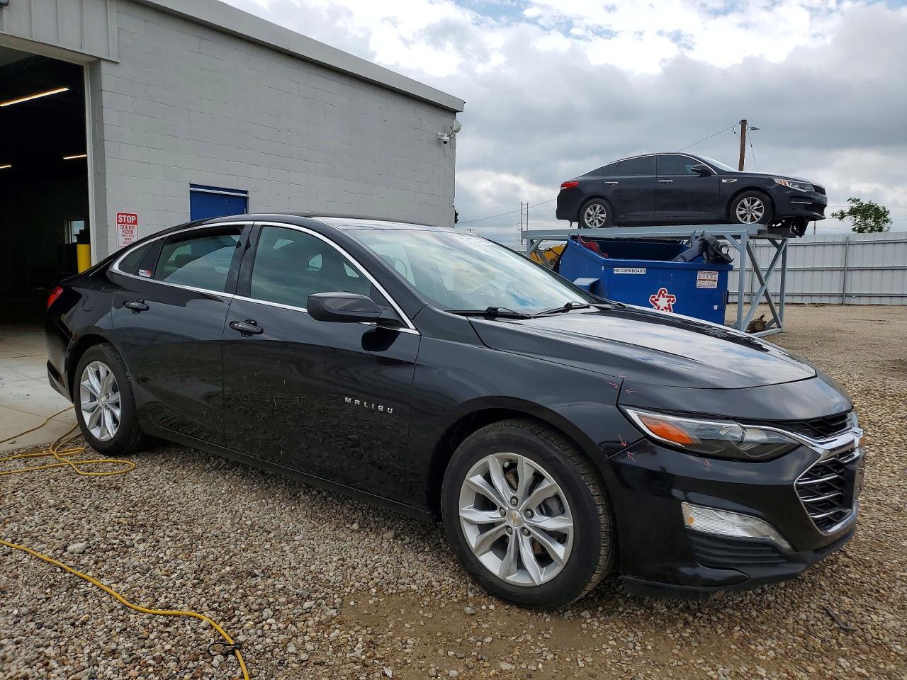 2024 Chevrolet Malibu Lt - Image 4